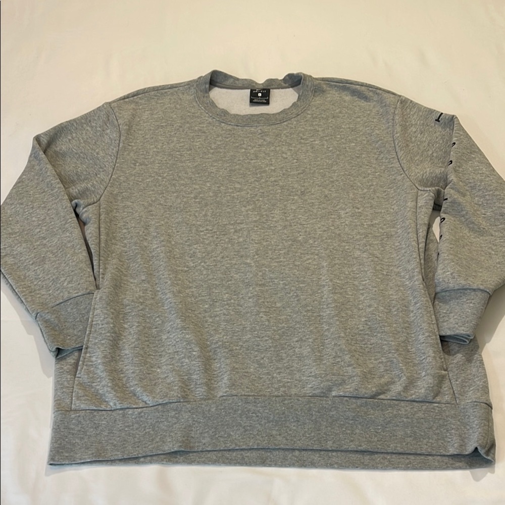 NIKE WOMENS SIZE L Gray Crewneck SWEATSHIRT with pockets